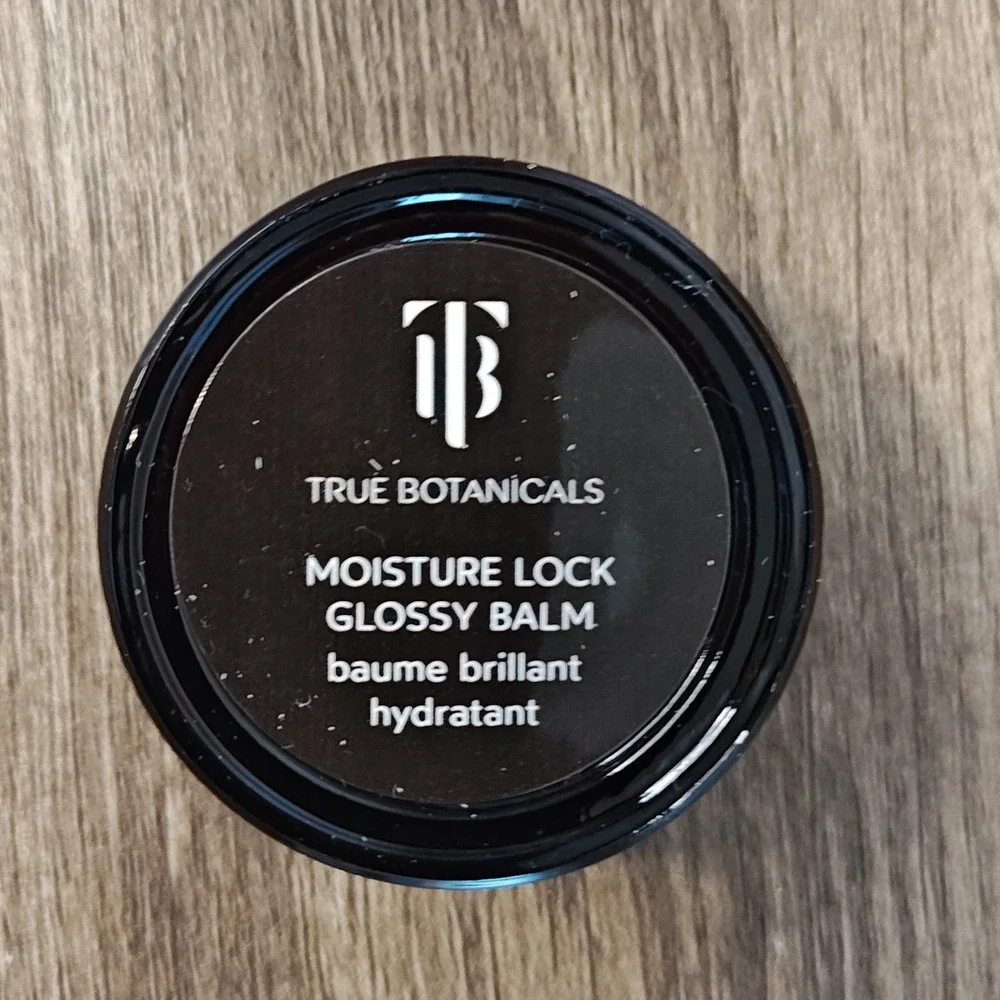 True Botanicals Moisture Lock Glossy Balm 0.14oz Clear Hydrating Lip Treatment